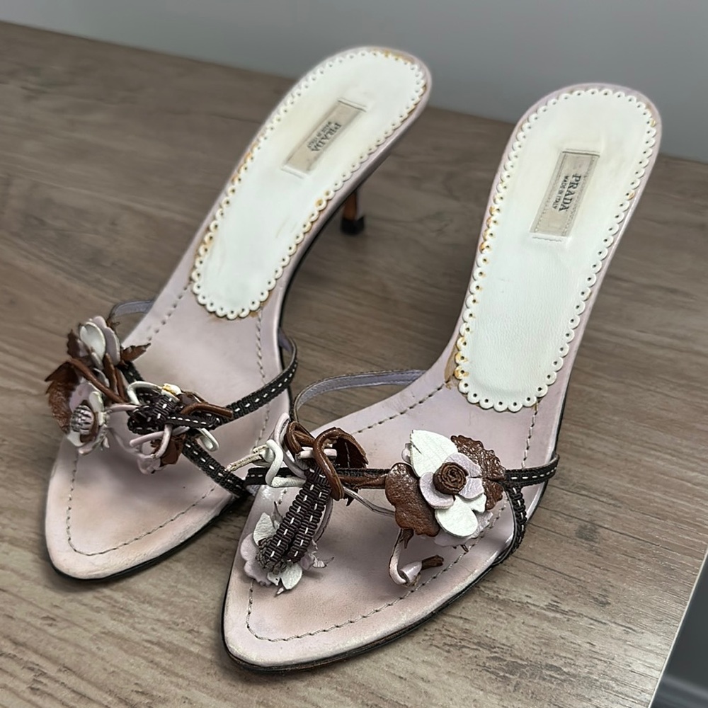 Prada Women's Vintage Floral Kitten Heels - Picture 8 of 9